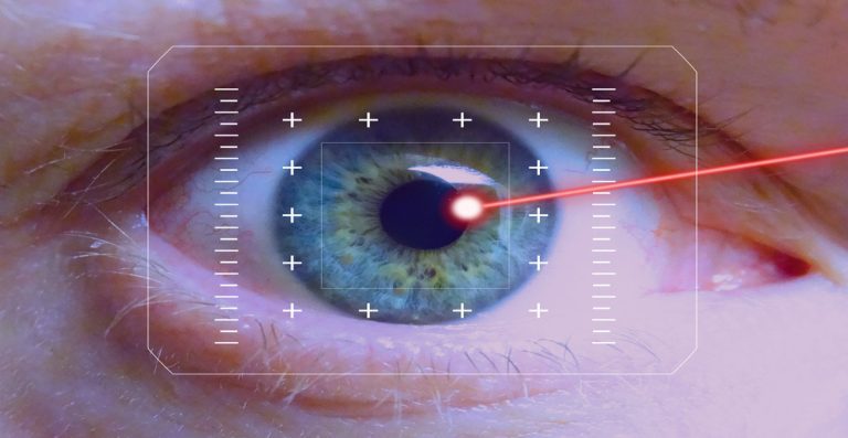 Berapa Lama Proses Penyembuhan Setelah Operasi LASIK? Singkat Kok