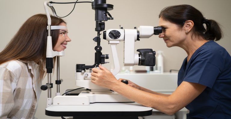 Setelah LASIK Mata Masih Buram Apakah Normal? Kapan Perlu Khawatir