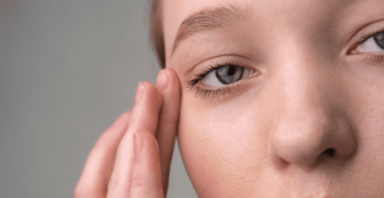 Apa Penyebab Ptosis atau Kelopak Mata Turun? Ini Penjelasannya