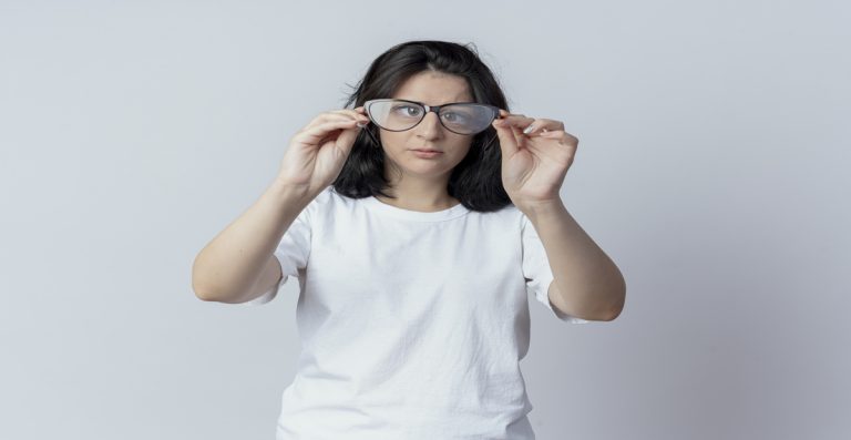 Mengenal Strabismus: Penyebab dan Jenis Mata Juling